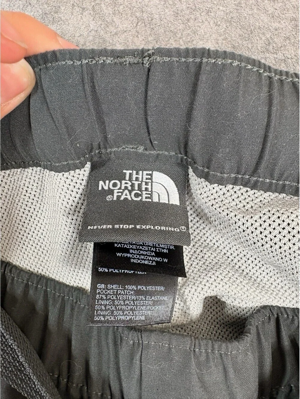 The North Face Cargo Shorts Mens XL Gray Hiking Utility Outdoor Nylon Shorts